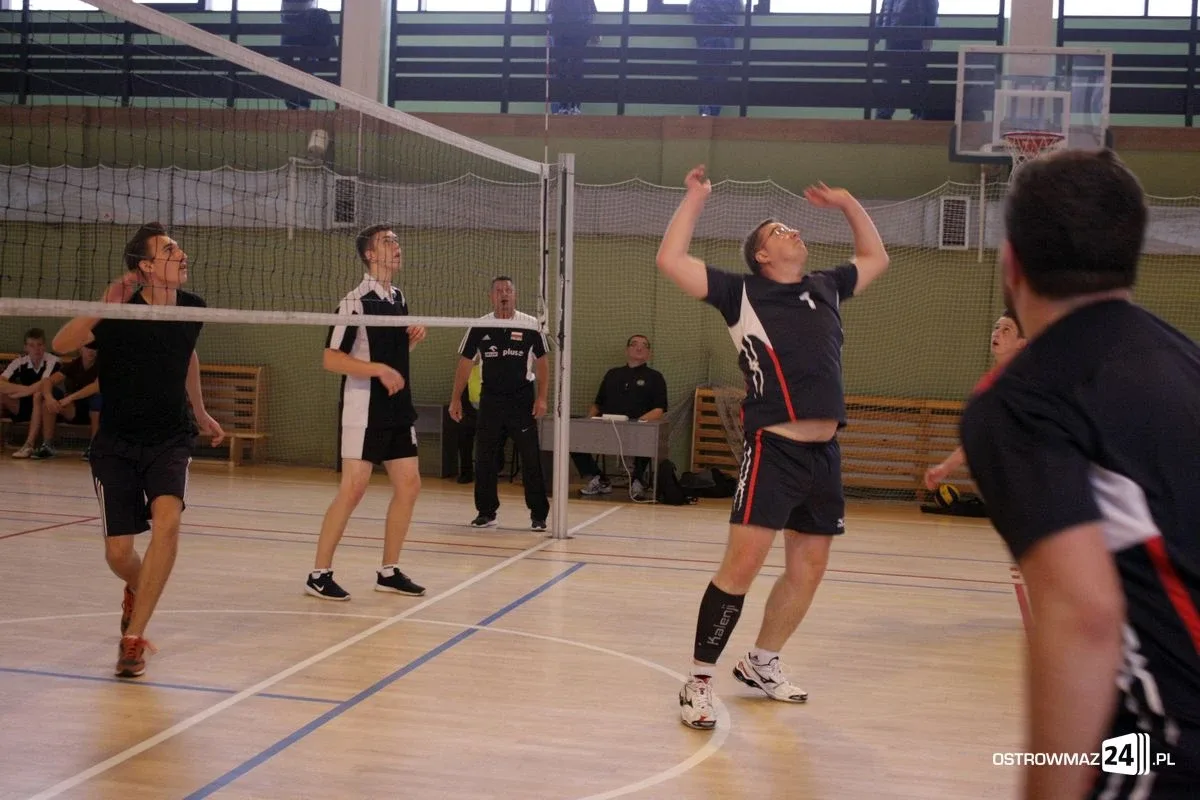 Wystartowała Liga Siatkarzy Amatorów (zdjęcia)