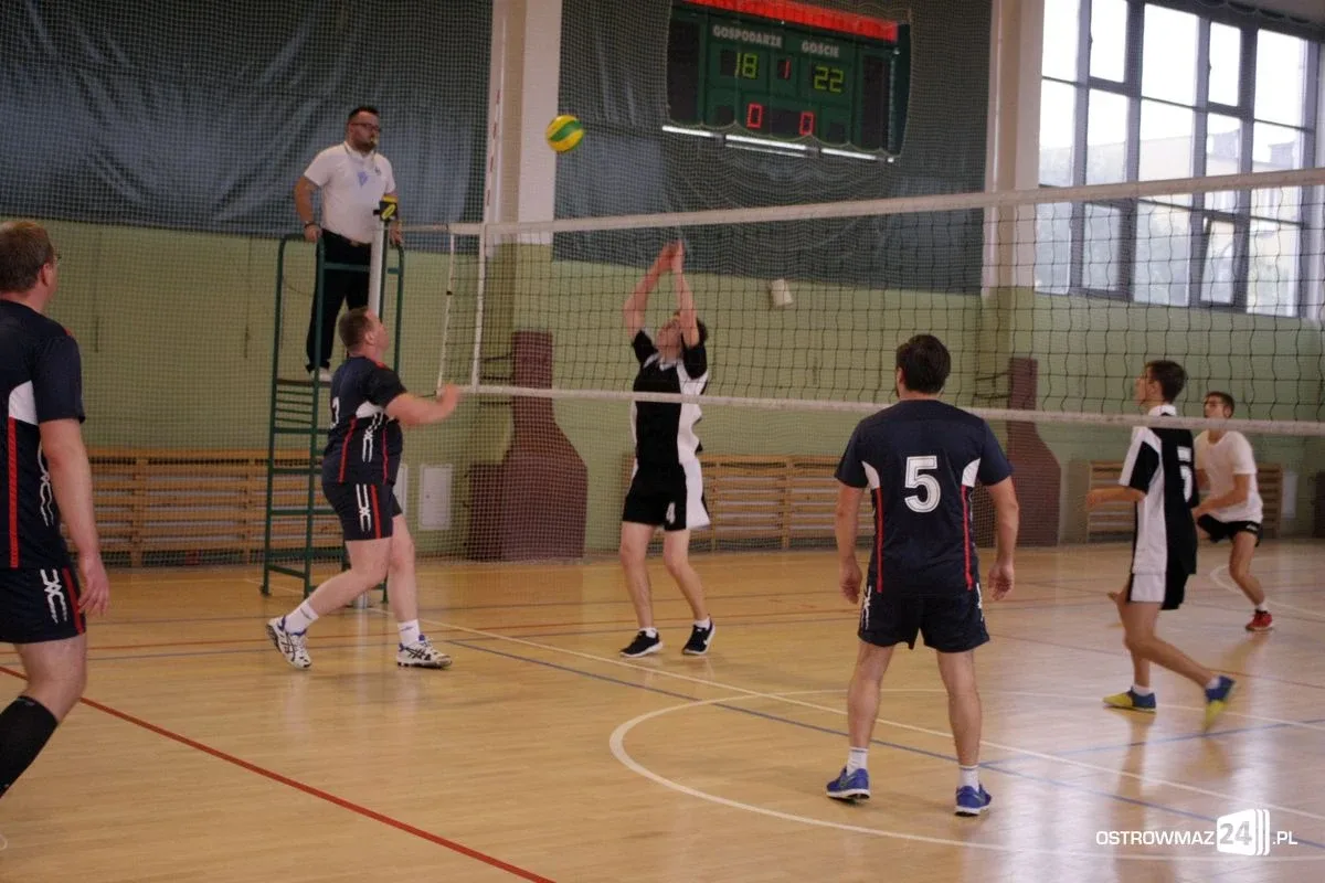 Wystartowała Liga Siatkarzy Amatorów (zdjęcia)