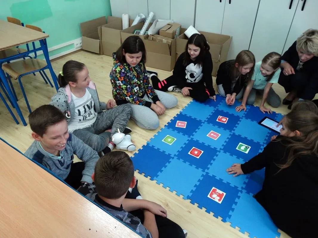 Nowoczesne roboty w Zespole Szkół Publicznych nr 1 (zdjęcia)