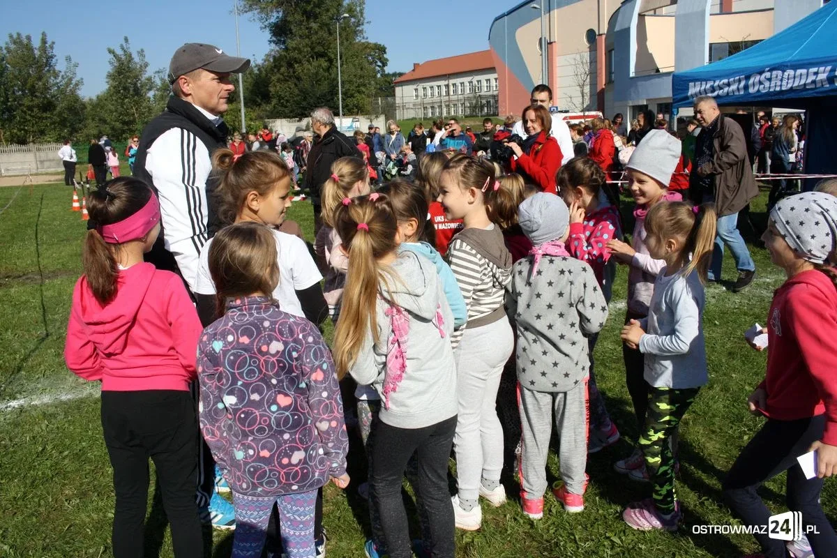 Szkolne mistrzostwa miasta w indywidualnych biegach przełajowych (zdjęcia)