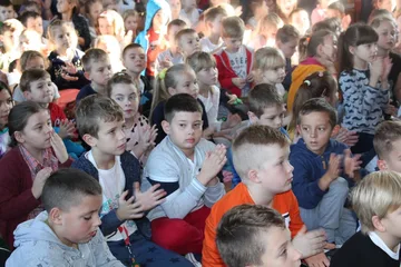 Najmłodsi w hołdzie papieżowi (zdjęcia)