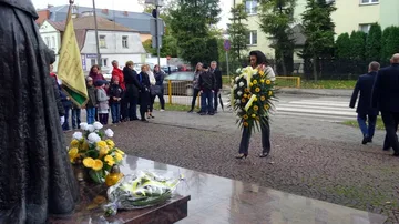 "Idźmy naprzód z nadzieją". Obchody Dnia Papieskiego w Ostrowi Mazowieckiej (zdjęcia)