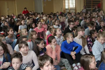 Małe piosenki o wielkich sprawach - koncert w SP1 (zdjęcia)