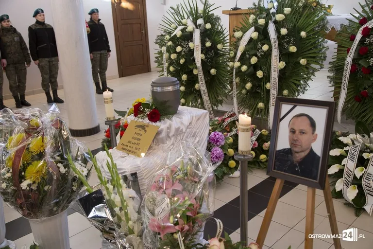 Ostatnia droga śp. Piotra Dudka (zdjęcia)
