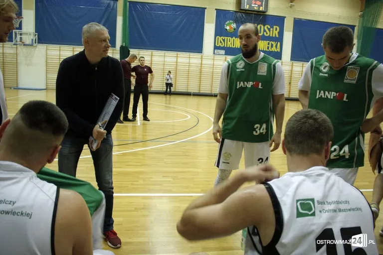 Sokół nie dał rady Stali Stalowa Wola (zdjęcia)