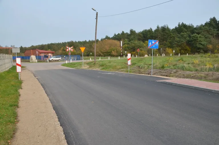 Małkinia Górna: ul. Kolejowa przebudowana (zdjęcia)