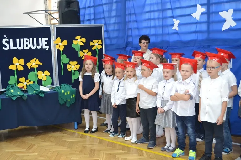 Ślubowanie pierwszoklasistów w "Trójce" (zdjęcia)