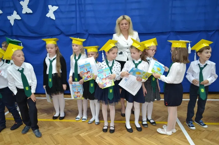 Ślubowanie pierwszoklasistów w "Trójce" (zdjęcia)