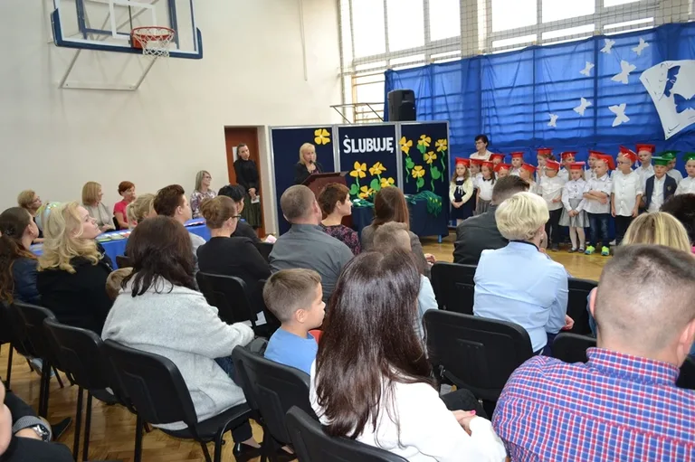 Ślubowanie pierwszoklasistów w "Trójce" (zdjęcia)