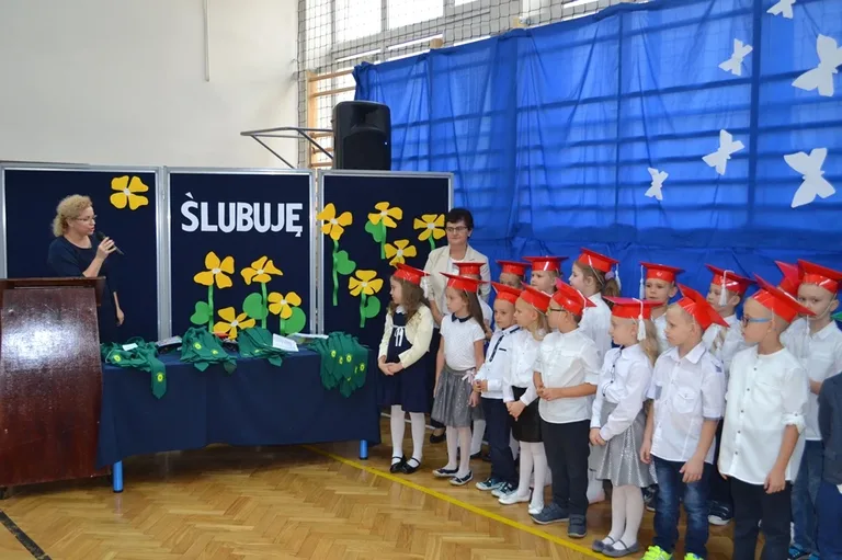 Ślubowanie pierwszoklasistów w "Trójce" (zdjęcia)
