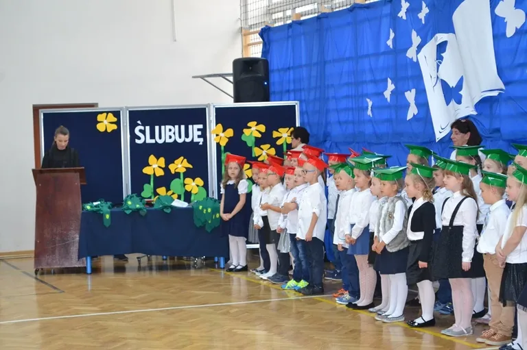 Ślubowanie pierwszoklasistów w "Trójce" (zdjęcia)