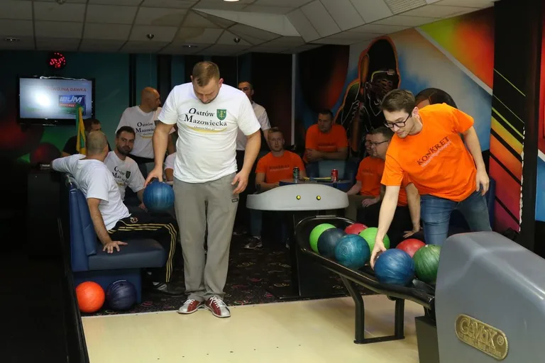 Kręglarze z kolejnym triumfem (zdjęcia, wideo)
