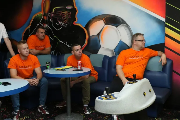 Kręglarze z kolejnym triumfem (zdjęcia, wideo)