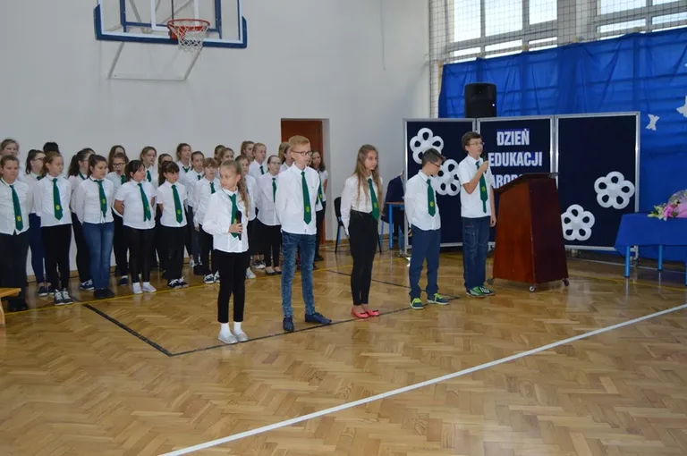Dzień Edukacji Narodowej w ostrowskiej "Trójce" (zdjęcia)