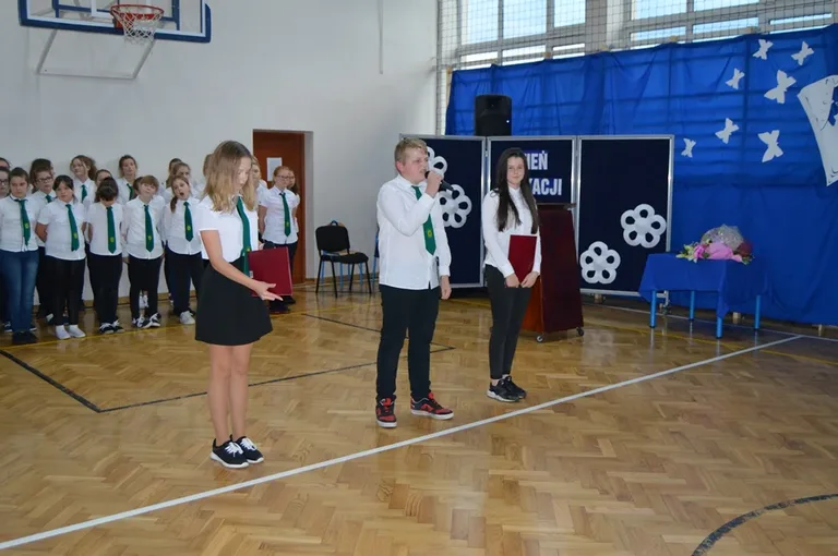 Dzień Edukacji Narodowej w ostrowskiej "Trójce" (zdjęcia)