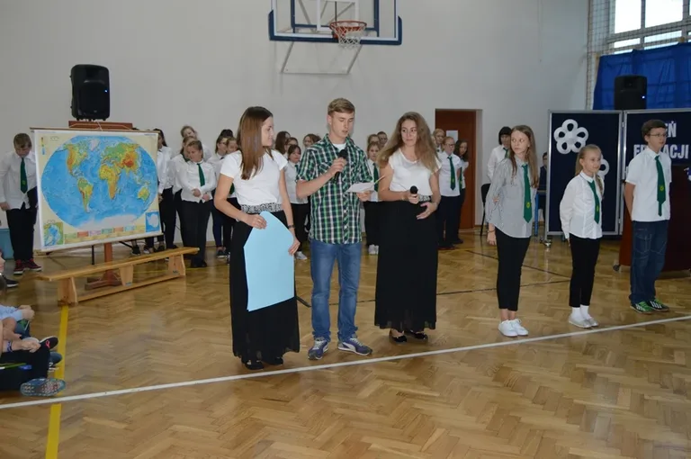 Dzień Edukacji Narodowej w ostrowskiej "Trójce" (zdjęcia)