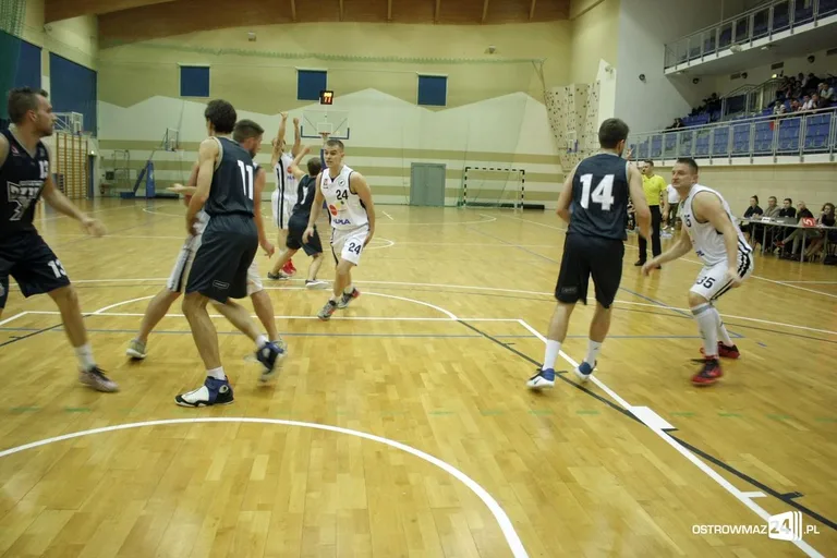 Nieskuteczny Sokół bez punktów (zdjęcia)