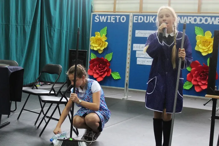 Święto nauczycieli w "Jedynce" (zdjęcia)