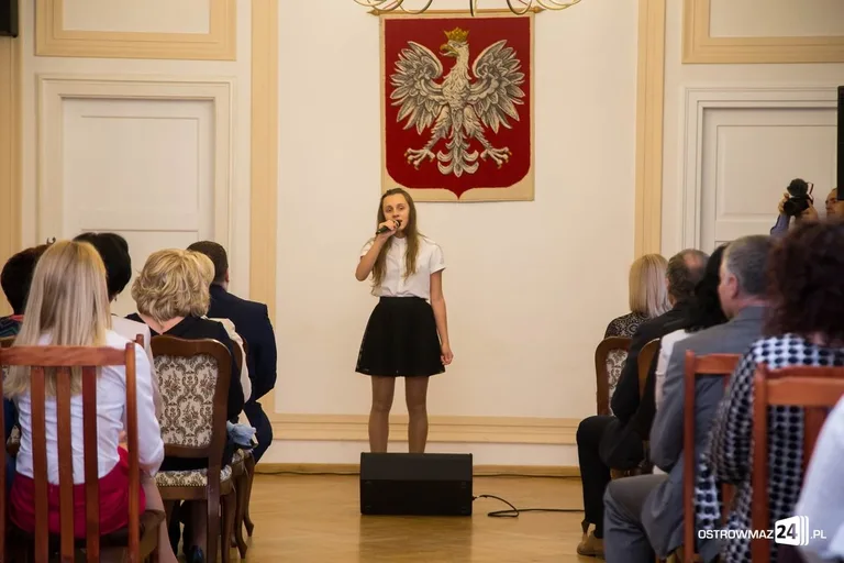 Miejskie obchody Dnia Edukacji Narodowej (zdjęcia, wideo)