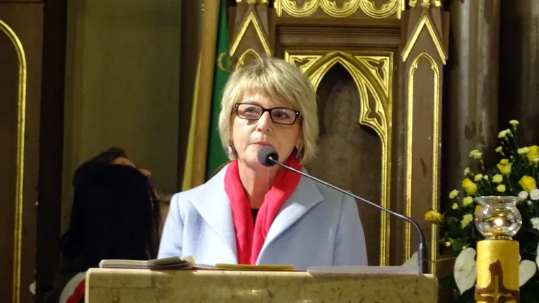 "Idźmy naprzód z nadzieją". Obchody Dnia Papieskiego w Ostrowi Mazowieckiej (zdjęcia)