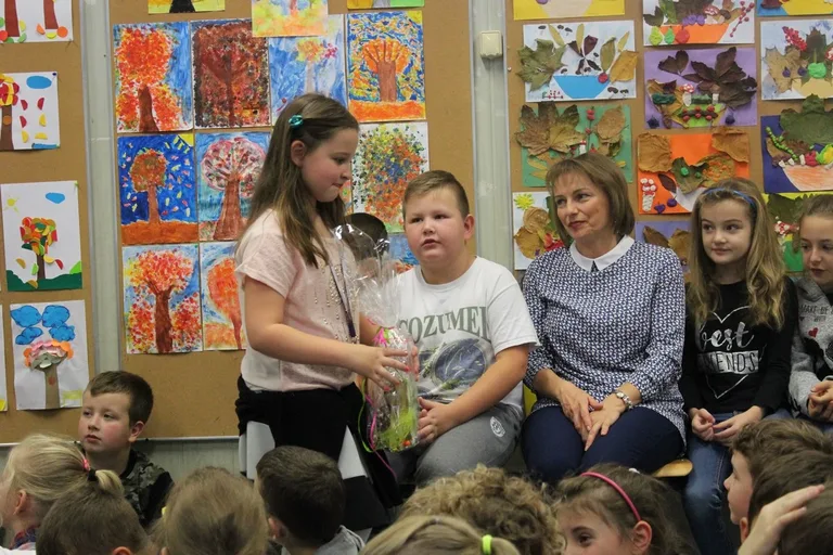 Święto nauczycieli w SP nr 1 (zdjęcia)
