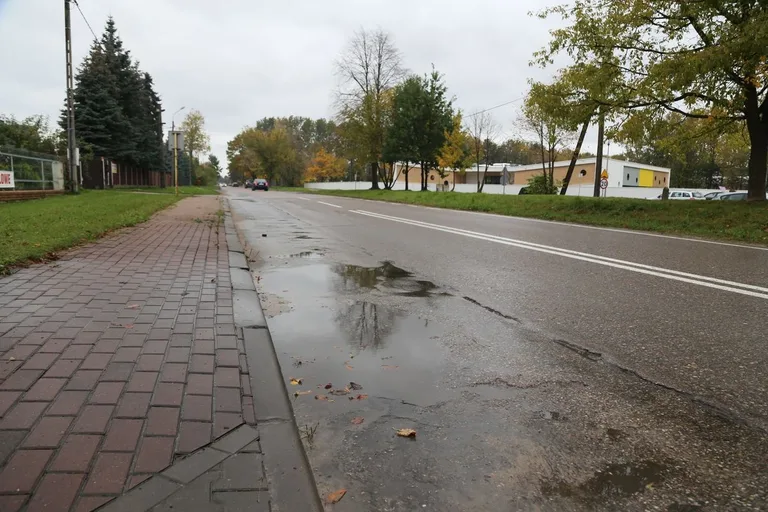 Czytelnik pyta: kiedy remont ulicy Sikorskiego? (zdjęcia)