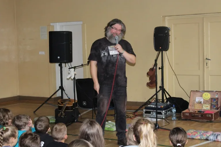 Małe piosenki o wielkich sprawach - koncert w SP1 (zdjęcia)