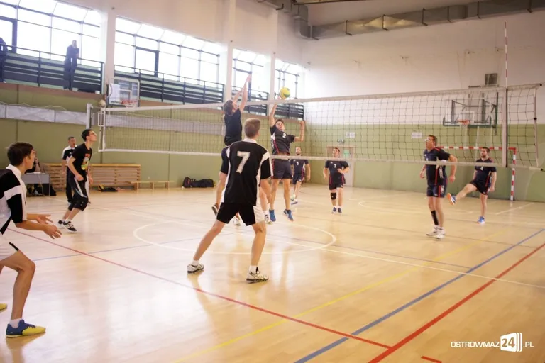 Wystartowała Liga Siatkarzy Amatorów (zdjęcia)