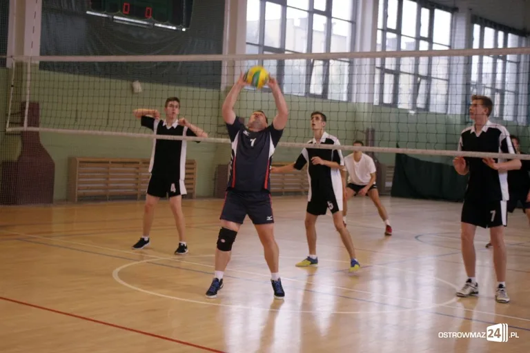 Wystartowała Liga Siatkarzy Amatorów (zdjęcia)
