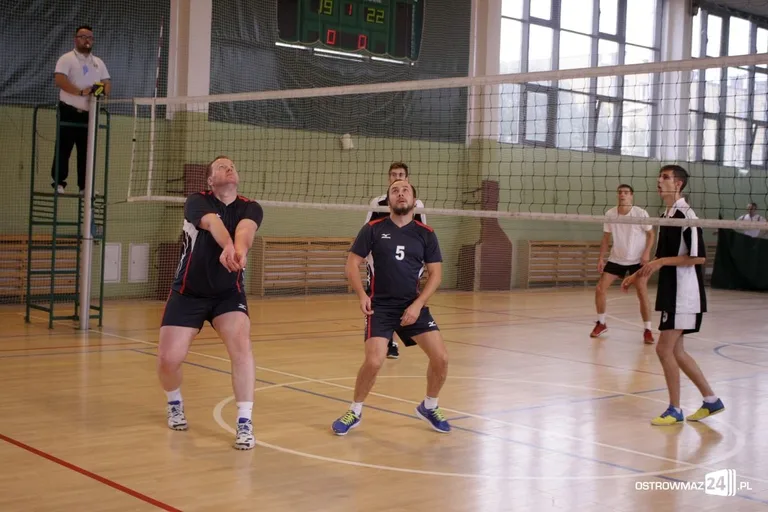 Wystartowała Liga Siatkarzy Amatorów (zdjęcia)