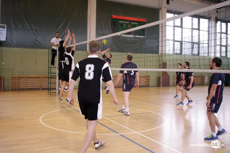 Wystartowała Liga Siatkarzy Amatorów (zdjęcia)