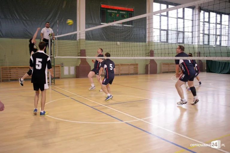 Wystartowała Liga Siatkarzy Amatorów (zdjęcia)