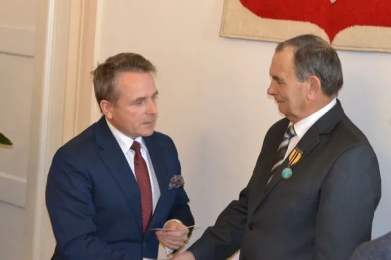 Wieloletni pracownik ZEC nagrodzony (zdjęcia)