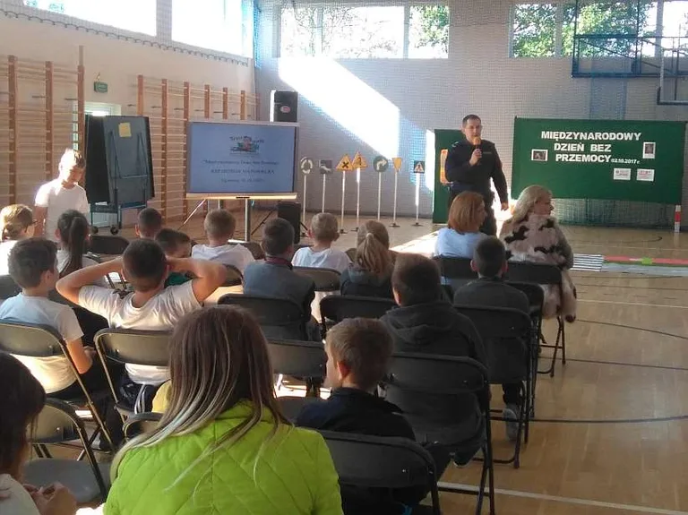 Dzień bez przemocy w Ugniewie (zdjęcia)