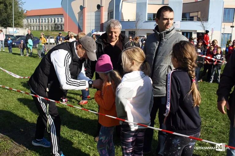 Szkolne mistrzostwa miasta w indywidualnych biegach przełajowych (zdjęcia)