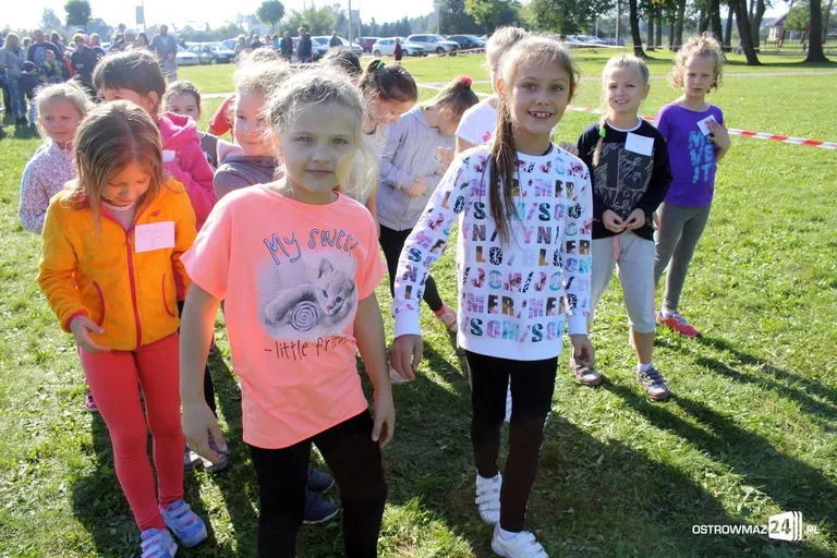 Szkolne mistrzostwa miasta w indywidualnych biegach przełajowych (zdjęcia)