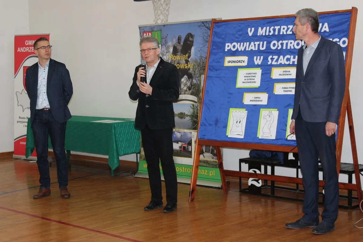 Mistrzostwa powiatu ostrowskiego w szachach z międzynarodową obsadą (zdjęcia)