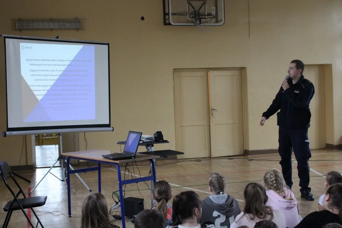 Rozmawiali o zapobieganiu przemocy w "jedynce" (zdjęcia)