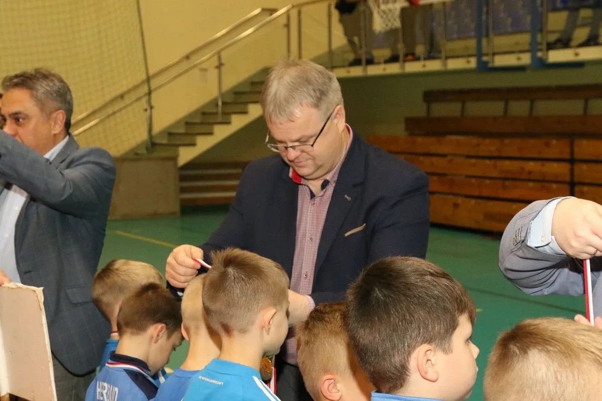 Ambitne boje UKS AP Ostrów Mazowiecka (zdjęcia, wideo)