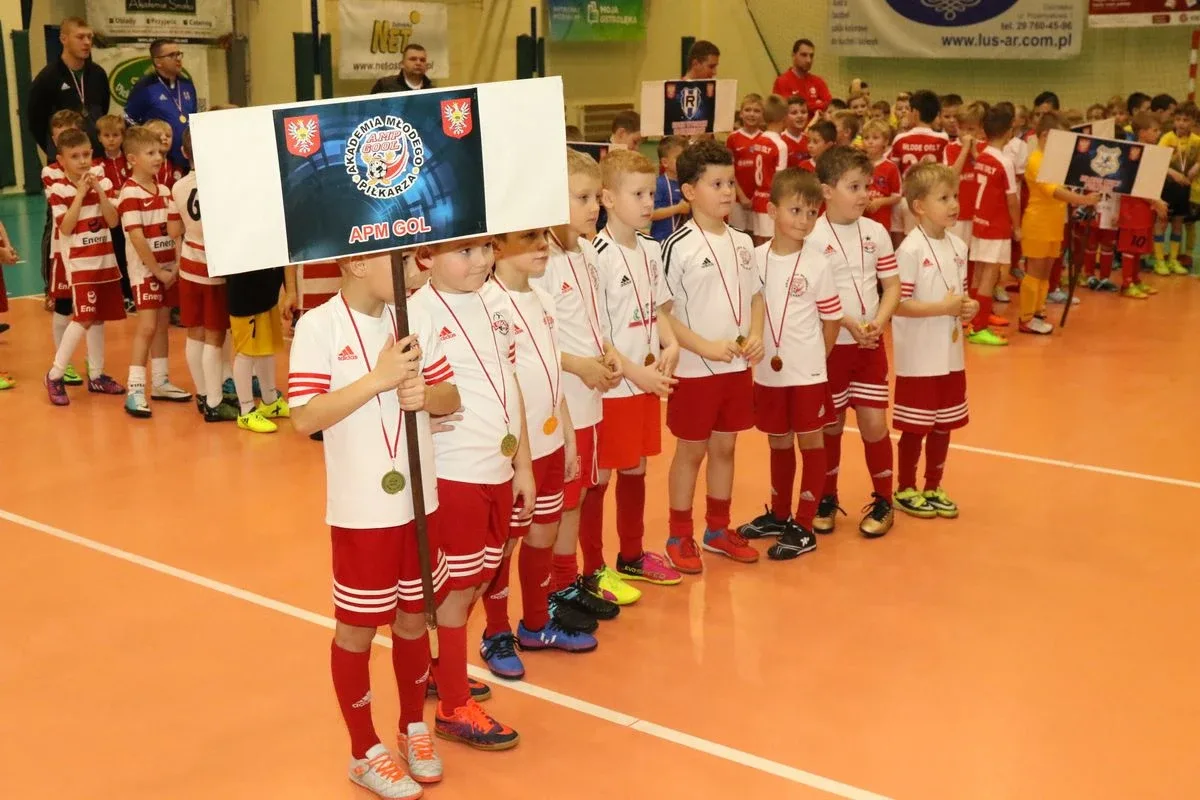 Ambitne boje UKS AP Ostrów Mazowiecka (zdjęcia, wideo)