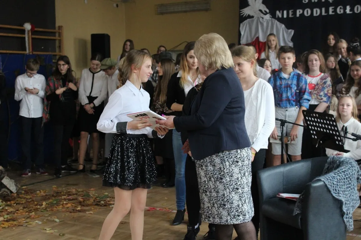 Uroczystości niepodległościowe w "jedynce" (zdjęcia)