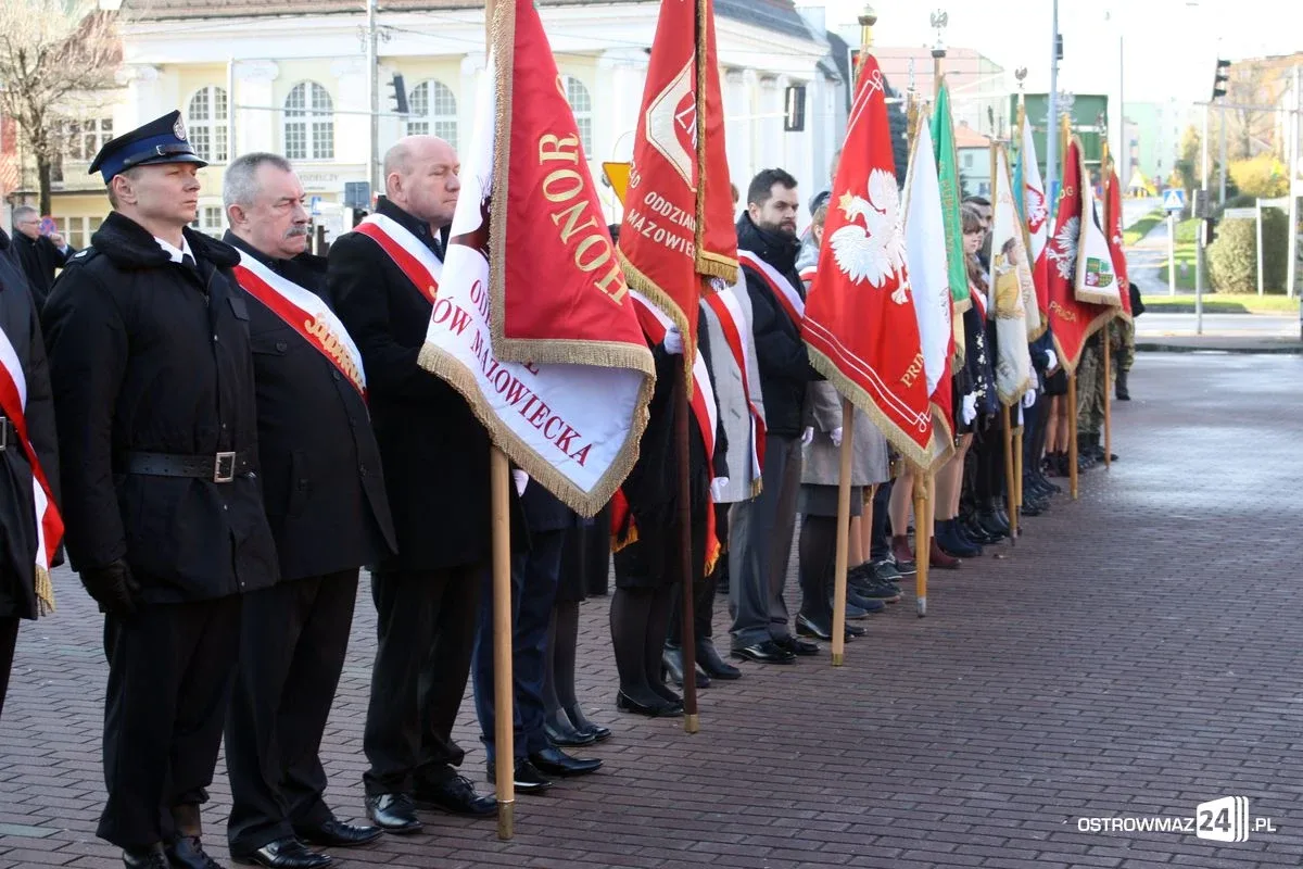 Upamiętnili rocznicę odzyskania niepodległości (zdjęcia)