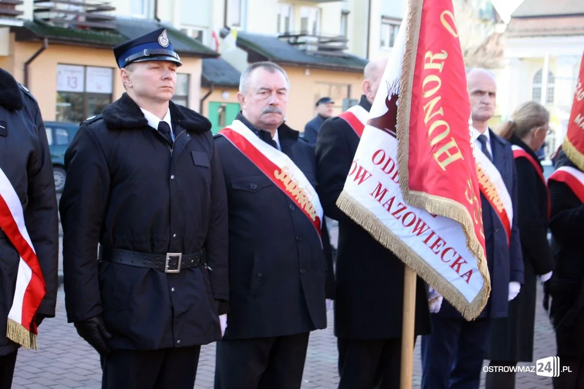 Upamiętnili rocznicę odzyskania niepodległości (zdjęcia)