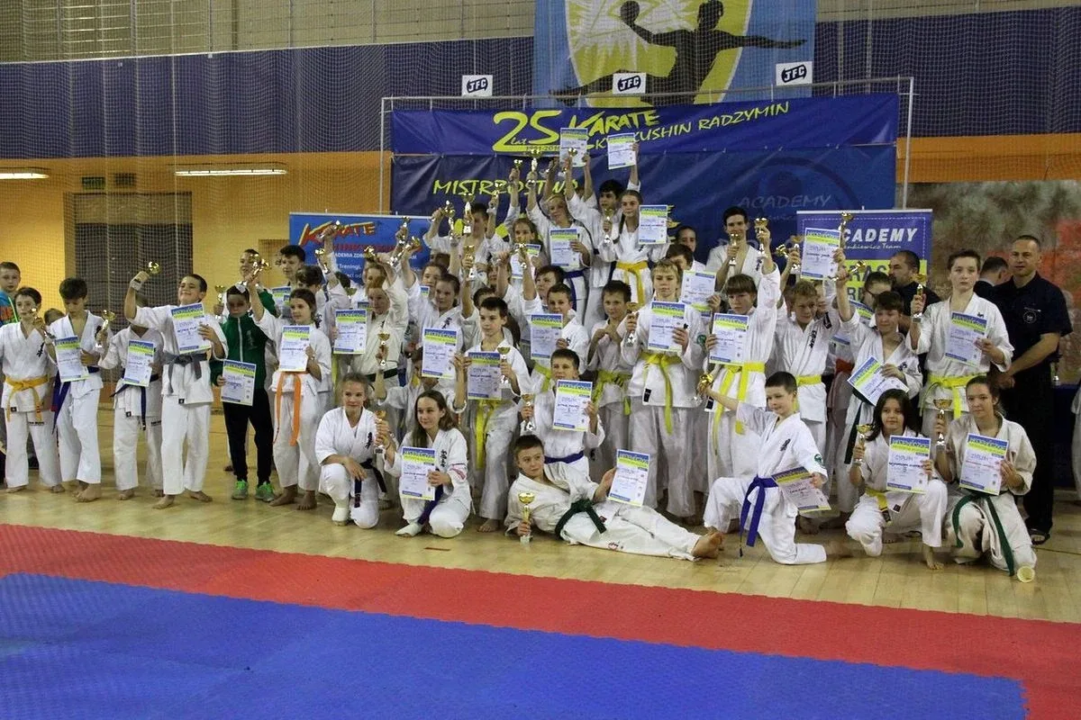 Pięć medali ostrowskich karateków na Mazovia Cup (zdjęcia)
