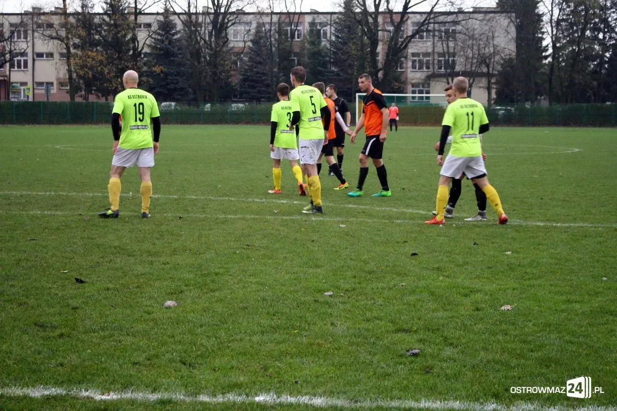 Ostrovia pnie się w górę tabeli ligi okręgowej (zdjęcia)