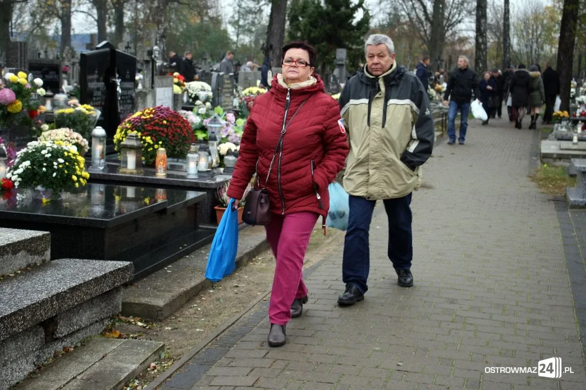 Dzień Wszystkich Świętych (zdjęcia)