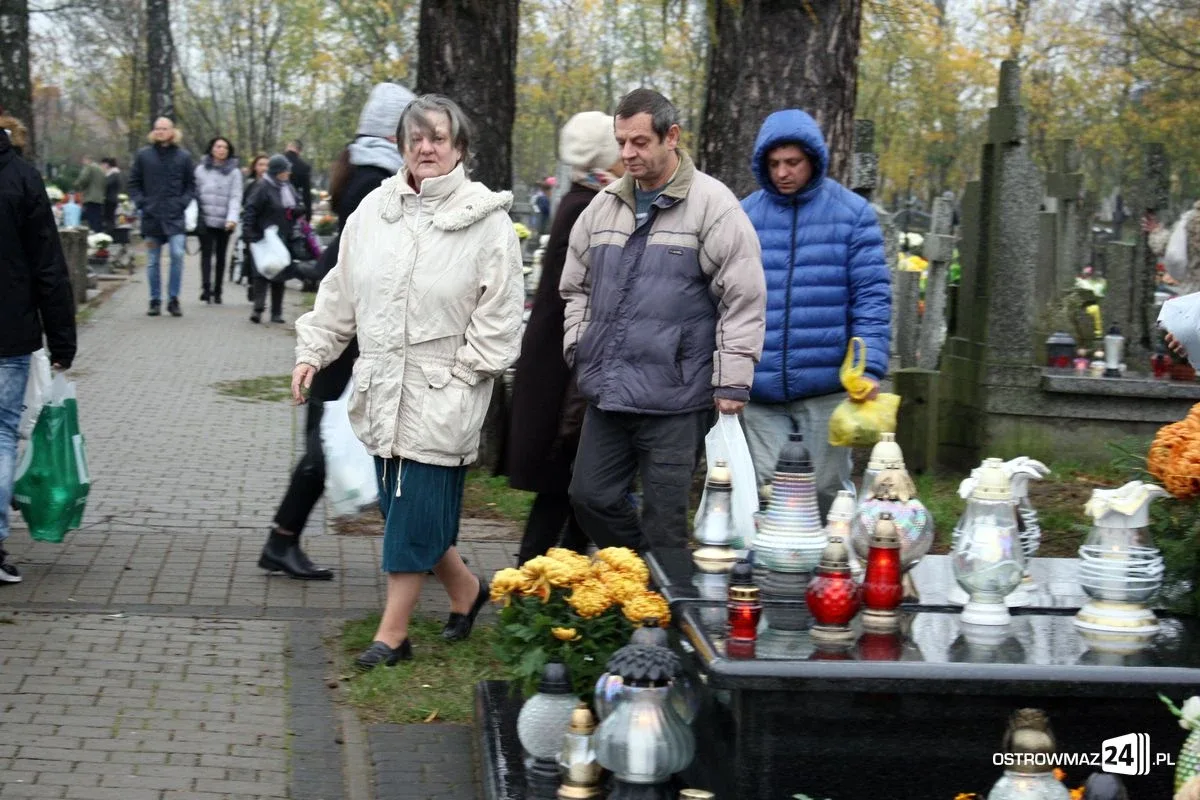 Dzień Wszystkich Świętych (zdjęcia)
