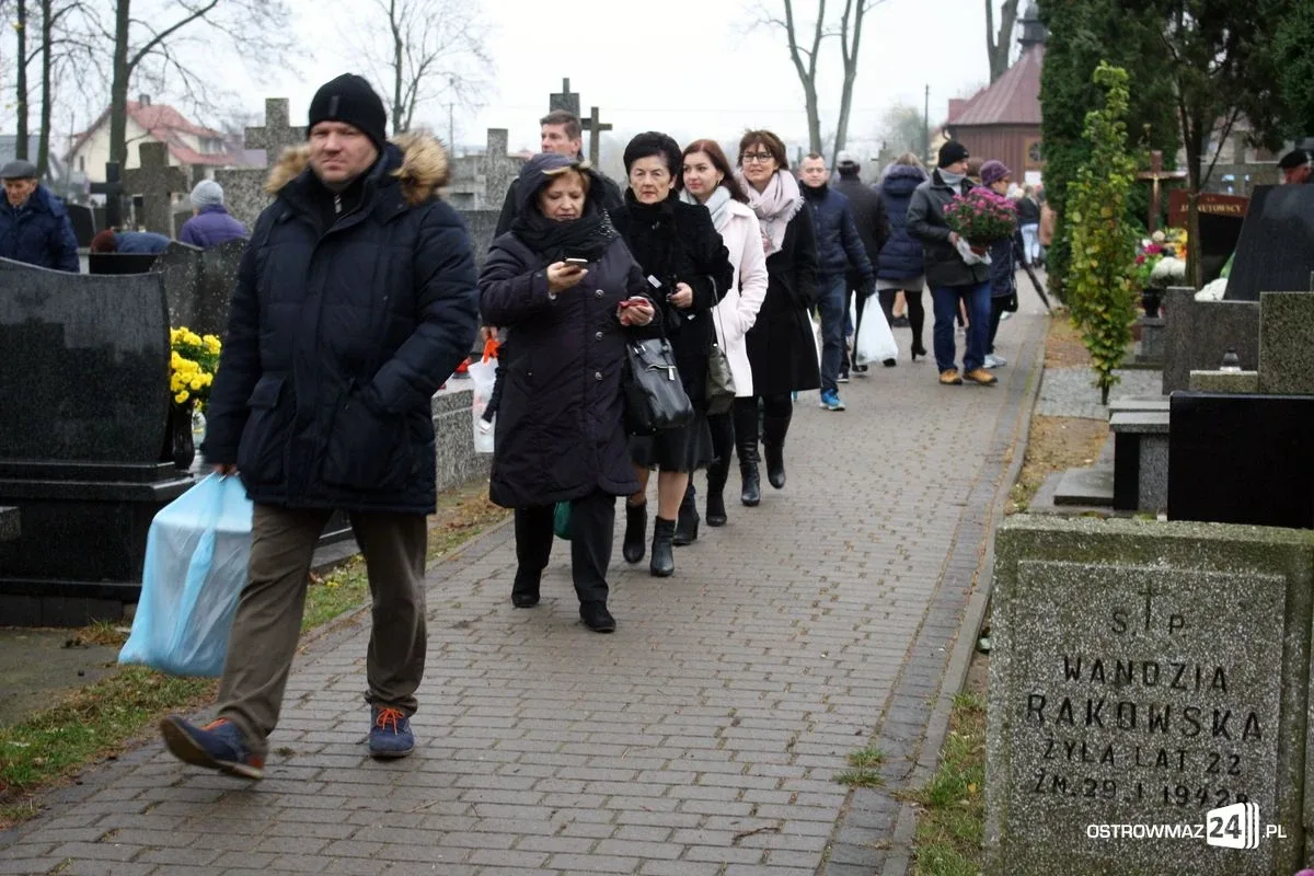 Dzień Wszystkich Świętych (zdjęcia)