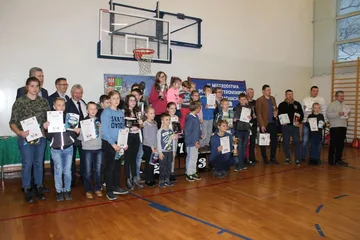 Mistrzostwa powiatu ostrowskiego w szachach z międzynarodową obsadą (zdjęcia)
