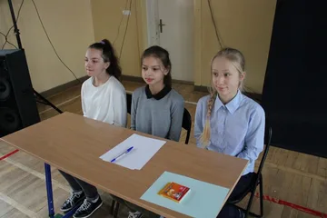 "I love jedynka". Uczniowie lepiej poznali historię szkoły (zdjęcia)